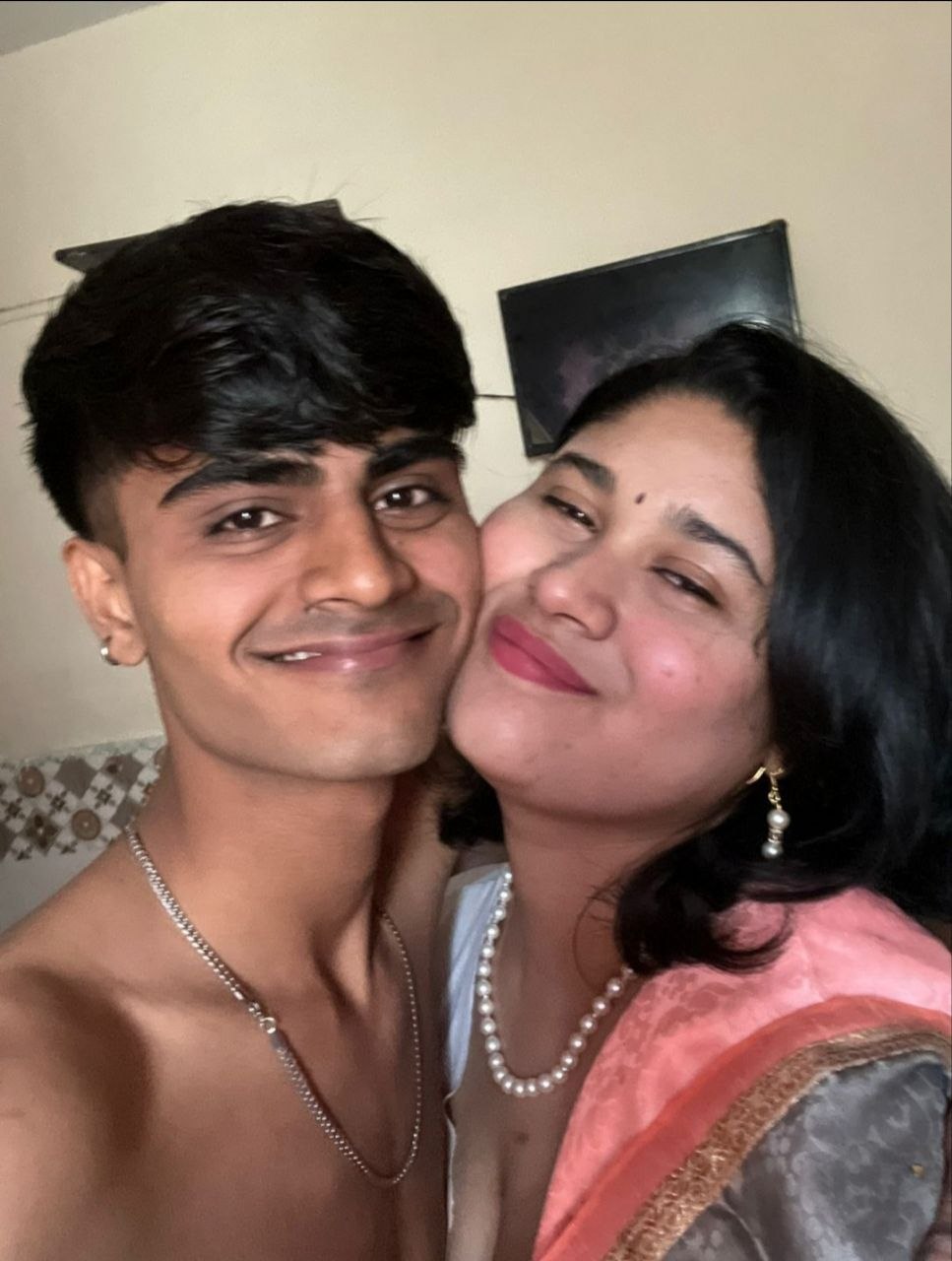 Bengali Beautiful Chubby Horny Gf Bigboob Sucking, Give Blowjob, Pussy Licking & Fingering And Sexy Ass Hard Fucking By Bf Loudmoaning & Cum On Pussy In Hotel Part-3