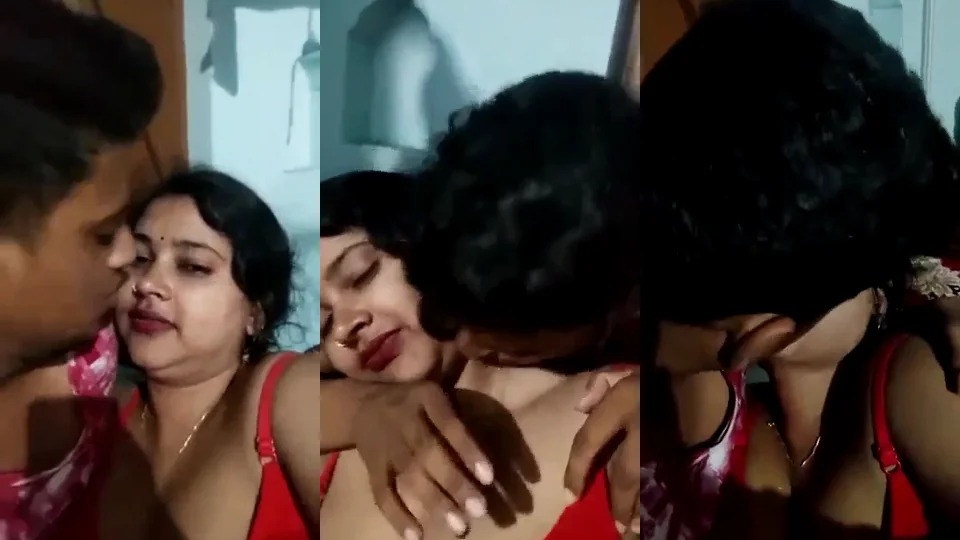 Hot Boudi Kissing
