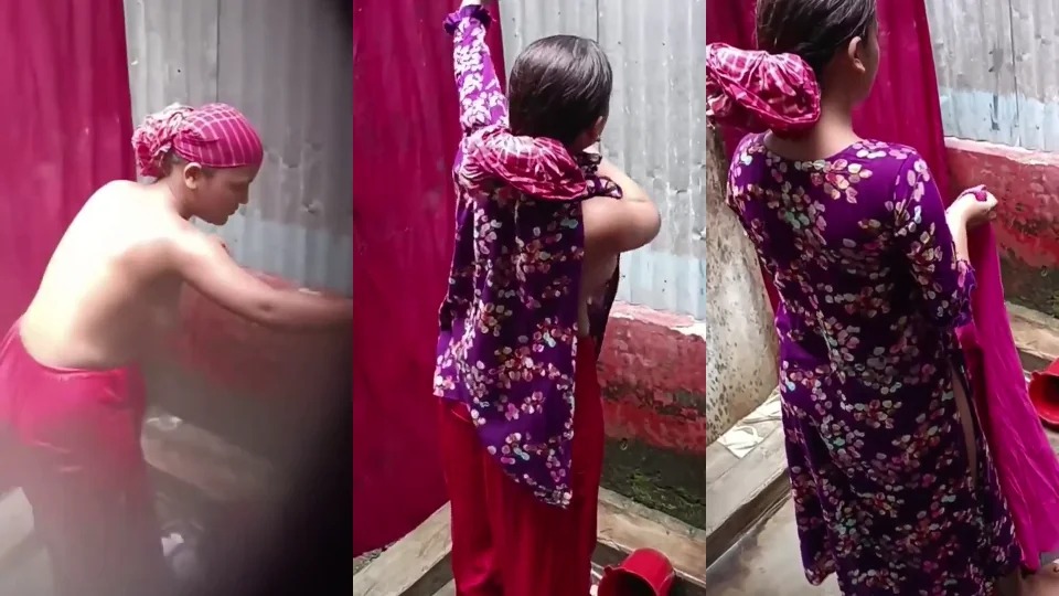 Bangladeshi Girl Bathing Full