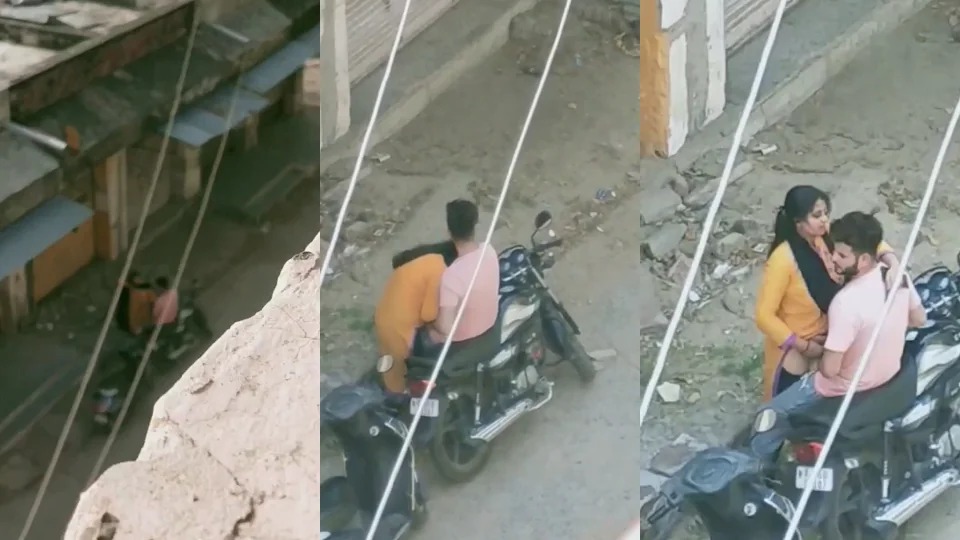 Couple Are Romance And Hidenlly Recird That Form A Guy From Her Home