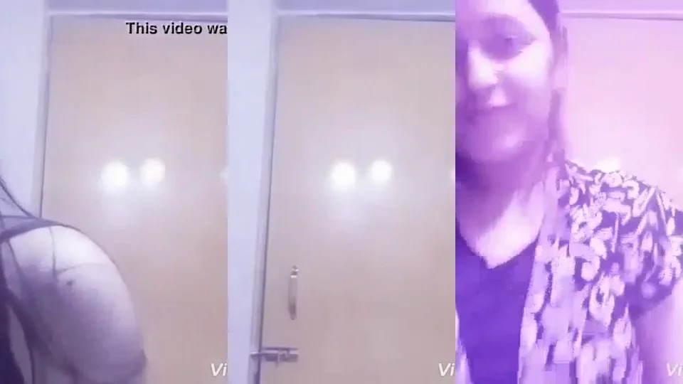 Bd Very Cuite Girl Showin Her Sexy Boobs