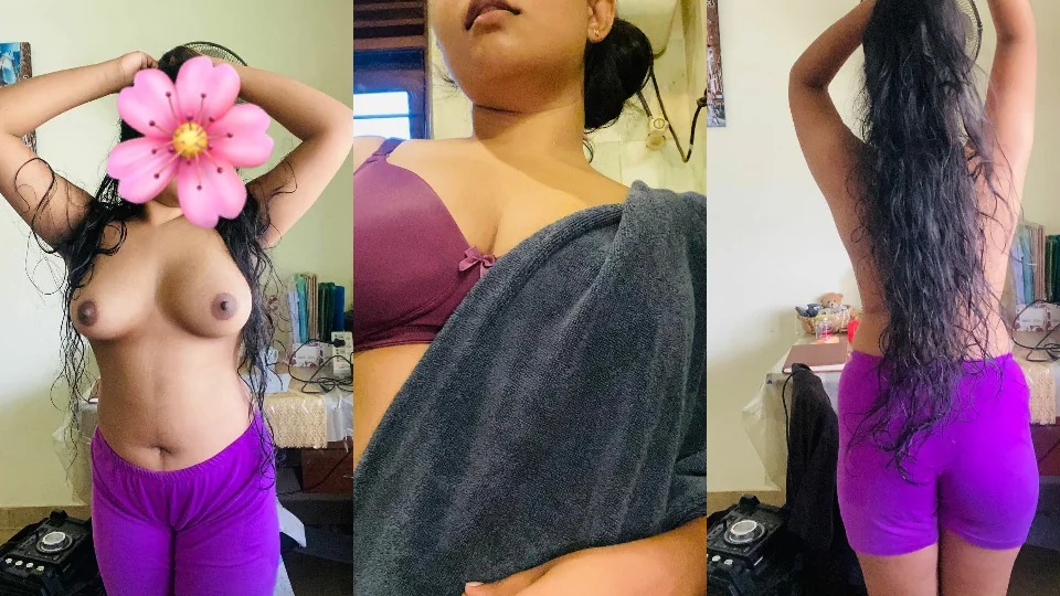Desi Sexy Wife Showing Her Boobs