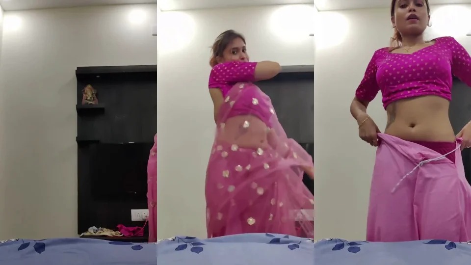 Indian Sexy Bhabhi Record Her Saree Stripping Video For Her Bf