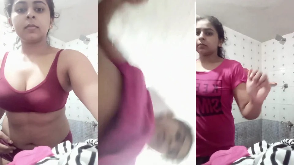 Desi Girl Showing Big Boobs,ass And Fingering Pussy